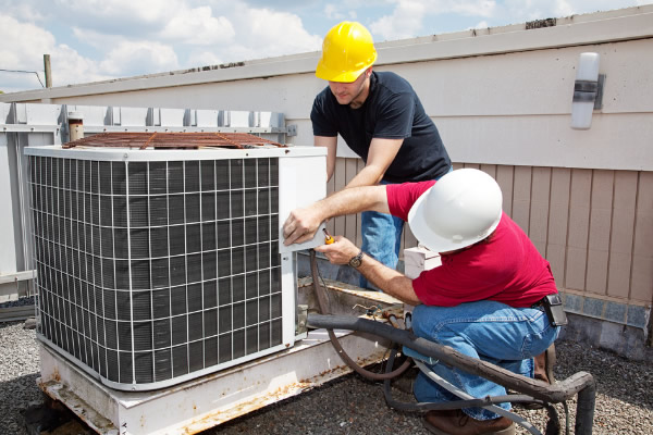 Dịch vụ sửa chữa điều h&ograve;a điện lạnh tại Vinh Nghệ An